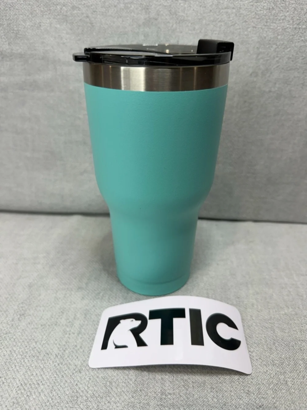 NWOT RTIC Kayak Turquoise/Teal Insulated Tumbler with Lid
